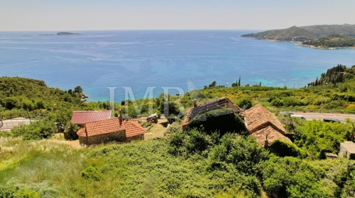 Ruined stone house | Panoramic view of the sea and islands | Dubrovnik area